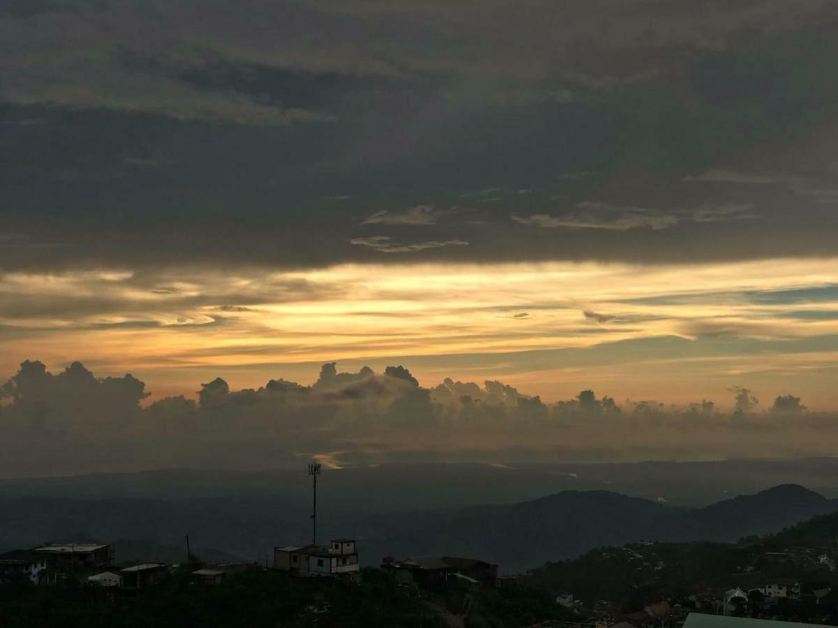 Vacation House In Baguio With Amazing Sunset Views Baguio City Exteriör bild